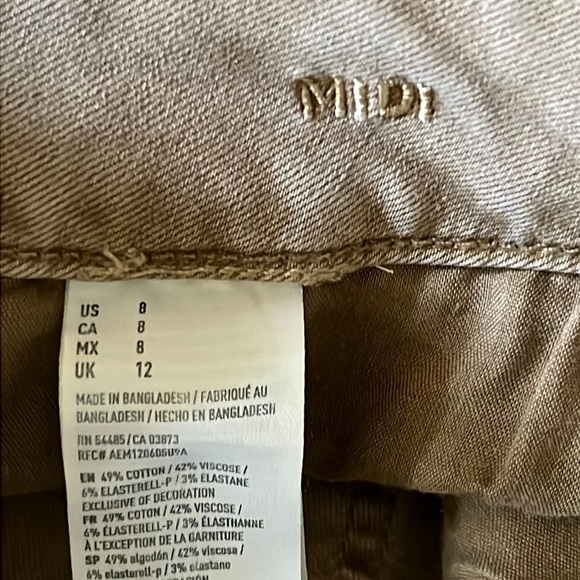 American Eagle MIDI Jean Shorts Size 8 - Picture 4 of 4